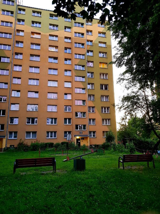 Apartament Wagabunda Wałbrzych Esterno foto